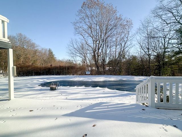 8 Saint James Pl Apt 803, Nashua, NH 03062