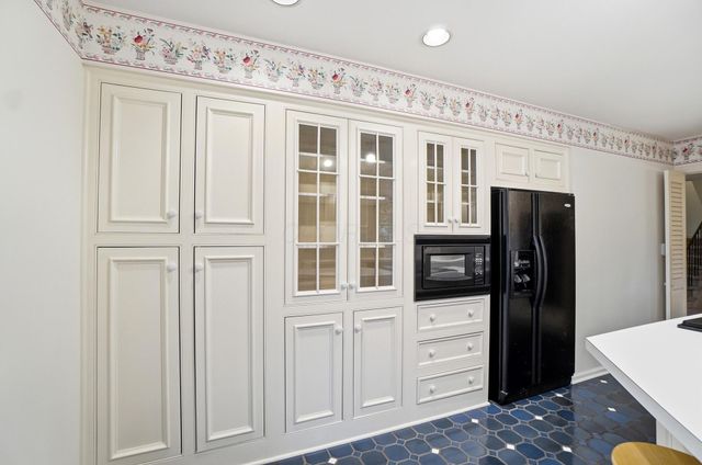 4115 Woodbridge Road, Columbus, OH 43220