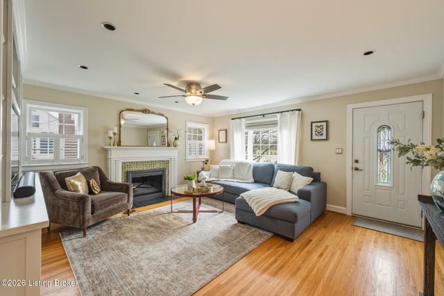 959 Thruston Dr, Louisville, KY 40217