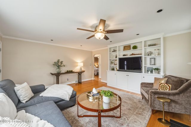 959 Thruston Dr, Louisville, KY 40217