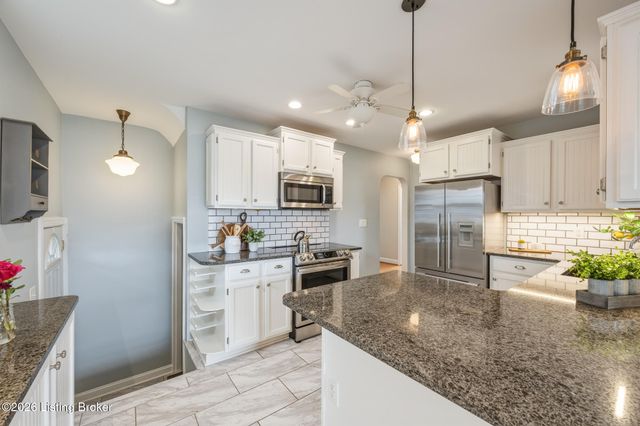 959 Thruston Dr, Louisville, KY 40217