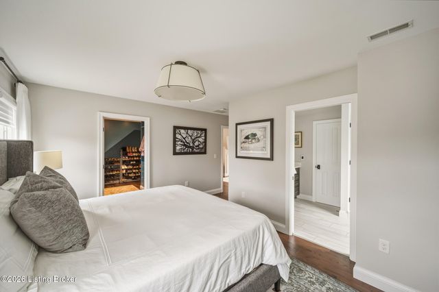 959 Thruston Dr, Louisville, KY 40217