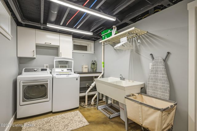 959 Thruston Dr, Louisville, KY 40217