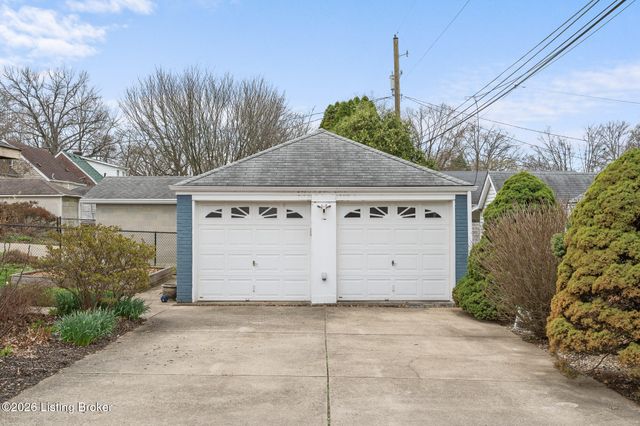 959 Thruston Dr, Louisville, KY 40217