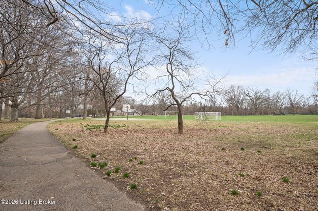 959 Thruston Dr, Louisville, KY 40217