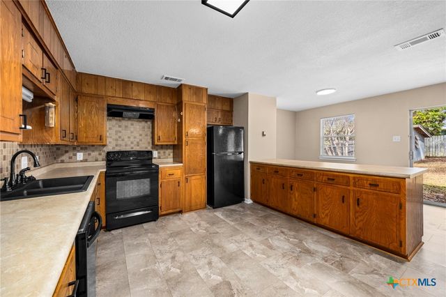 1228 Meadow Drive, Killeen, TX 76549