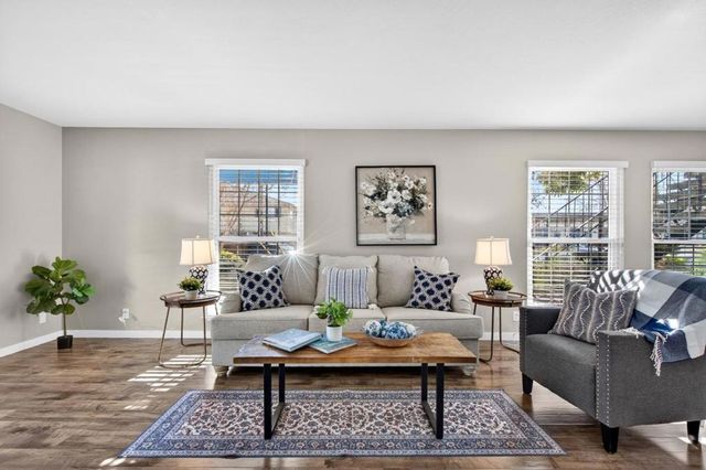 1910 Mount Vernon Court 10, Mountain View, CA 94040