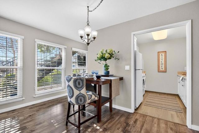 1910 Mount Vernon Court 10, Mountain View, CA 94040