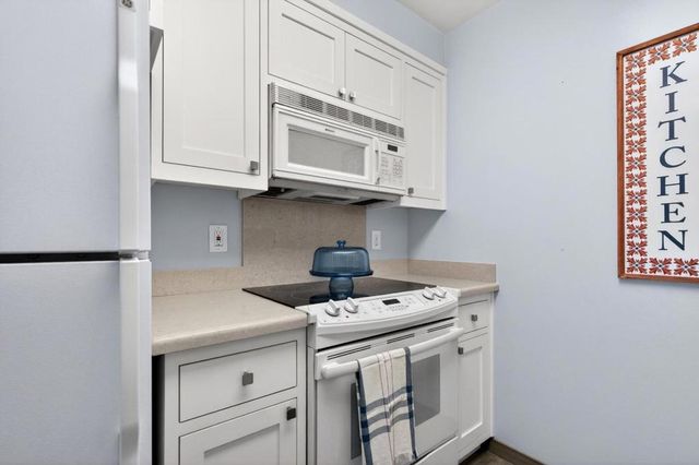 1910 Mount Vernon Court 10, Mountain View, CA 94040