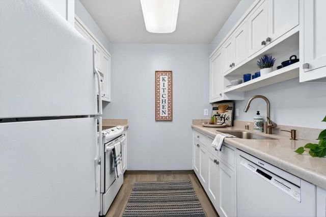 1910 Mount Vernon Court 10, Mountain View, CA 94040