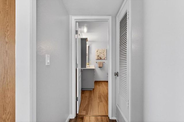 1910 Mount Vernon Court 10, Mountain View, CA 94040