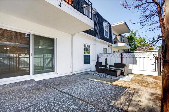 1910 Mount Vernon Court 10, Mountain View, CA 94040