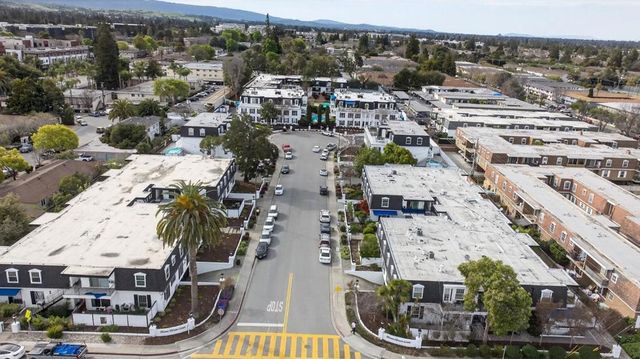 1910 Mount Vernon Court 10, Mountain View, CA 94040