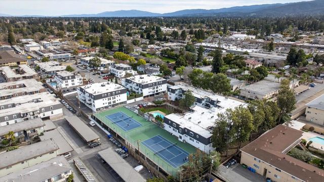 1910 Mount Vernon Court 10, Mountain View, CA 94040