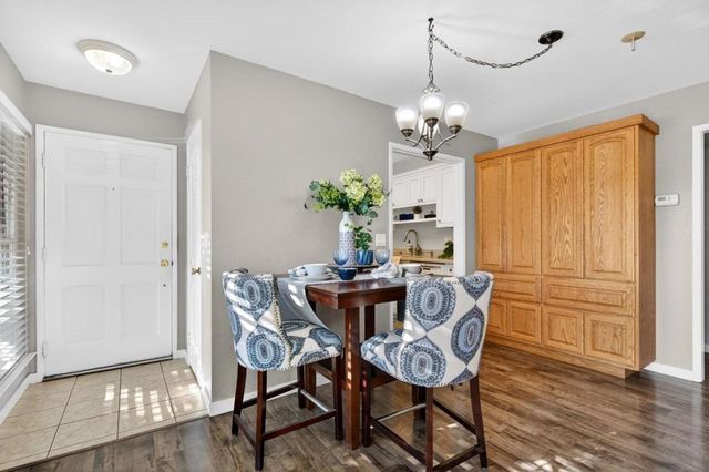 1910 Mount Vernon Court 10, Mountain View, CA 94040