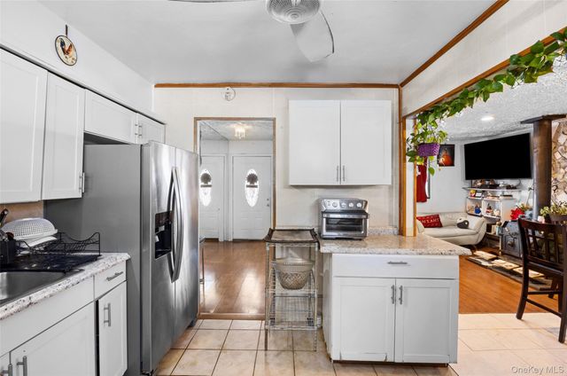 239 Washington Avenue, Amityville, NY 11701