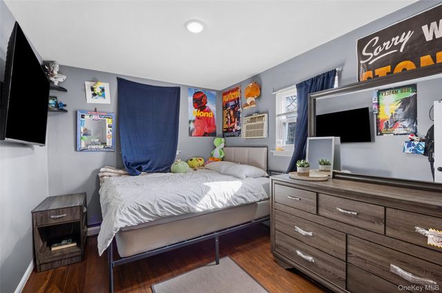 239 Washington Avenue, Amityville, NY 11701