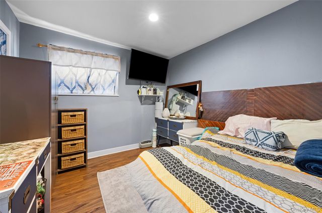 239 Washington Avenue, Amityville, NY 11701