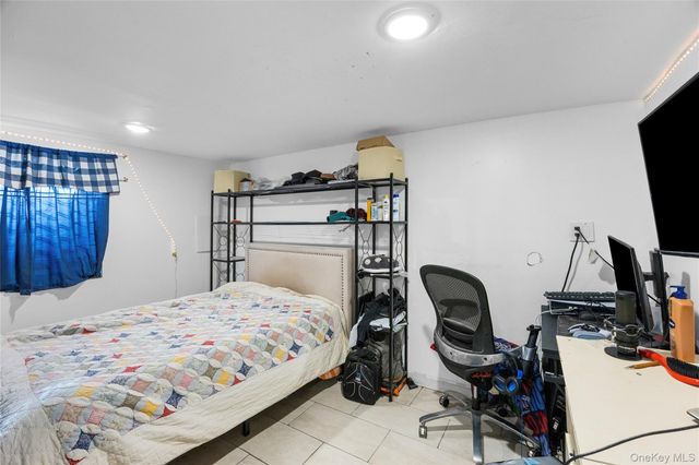 239 Washington Avenue, Amityville, NY 11701