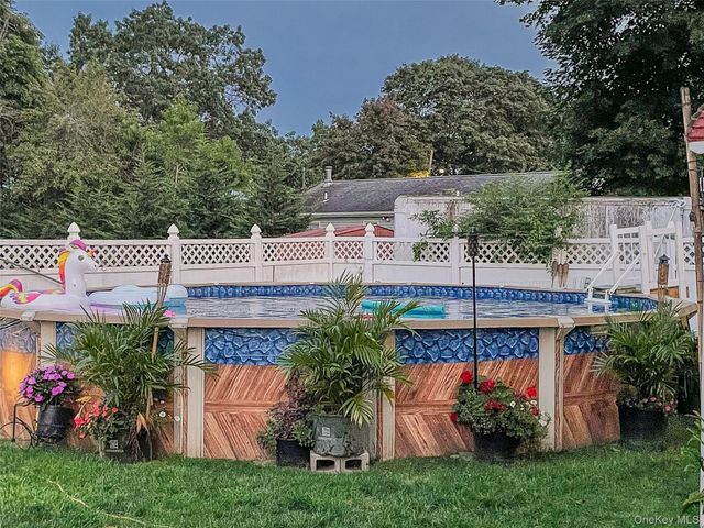 239 Washington Avenue, Amityville, NY 11701