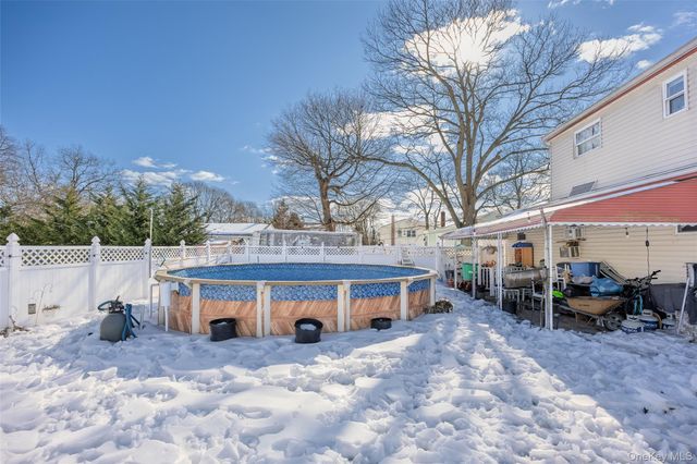 239 Washington Avenue, Amityville, NY 11701