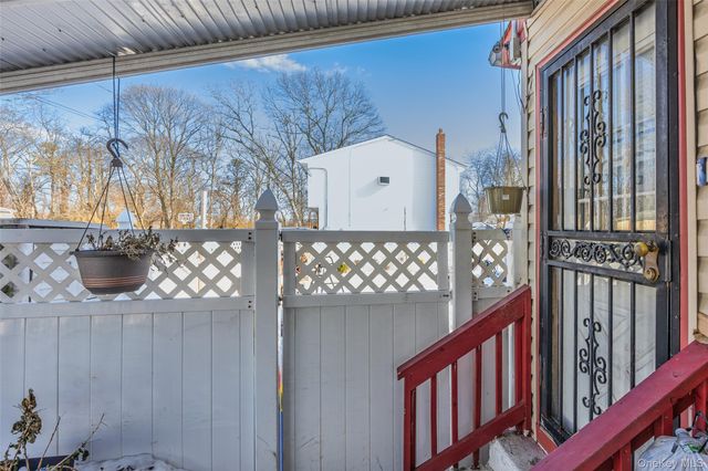 239 Washington Avenue, Amityville, NY 11701