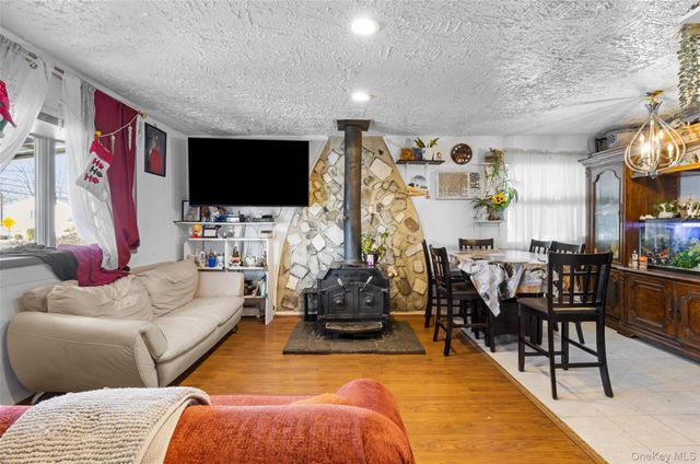 239 Washington Avenue, Amityville, NY 11701