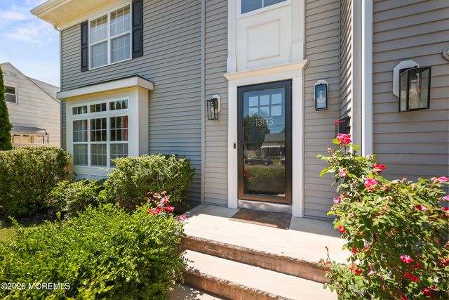 1303 Franklin Parkway, Ocean Twp, NJ 07712