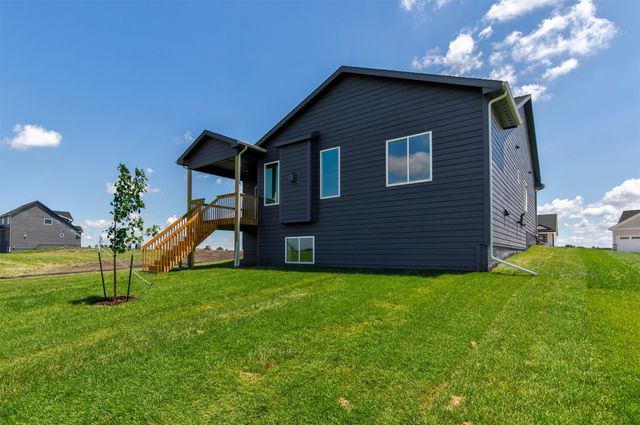1350 NW Linda Lane, Waukee, IA 50263