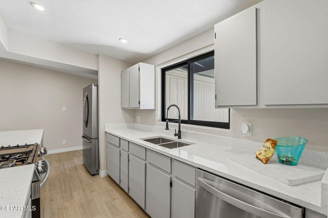 5403 RAYMOND TELLES Drive, El Paso, TX 79924