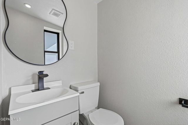 5403 RAYMOND TELLES Drive, El Paso, TX 79924