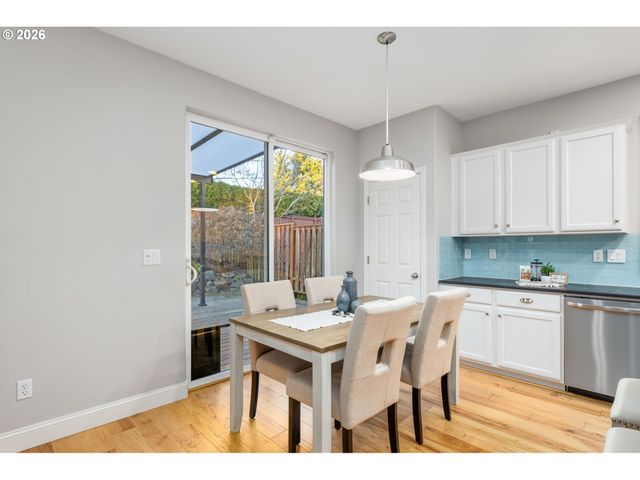 5707 Sw SEQUOIA Dr, Tualatin, OR 97062