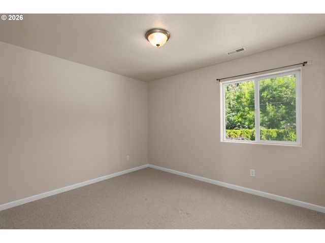 5707 Sw SEQUOIA Dr, Tualatin, OR 97062