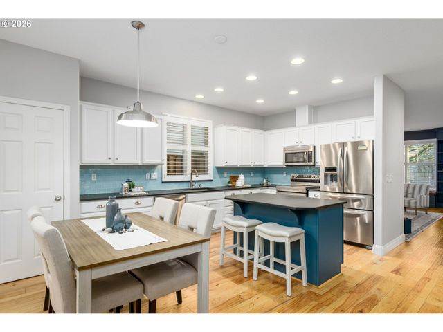 5707 Sw SEQUOIA Dr, Tualatin, OR 97062