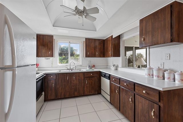 2288 S CENTRAL AVENUE, Flagler Beach, FL 32136