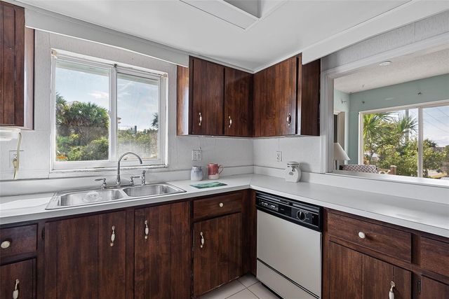 2288 S CENTRAL AVENUE, Flagler Beach, FL 32136