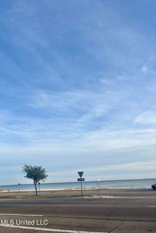 710 Rich Avenue, Gulfport, MS 39501