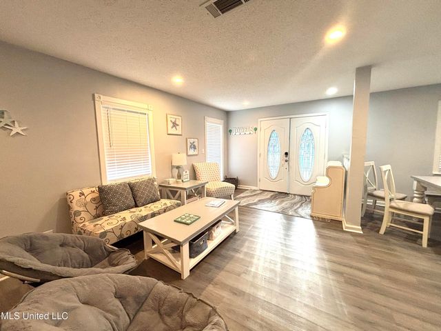 710 Rich Avenue, Gulfport, MS 39501