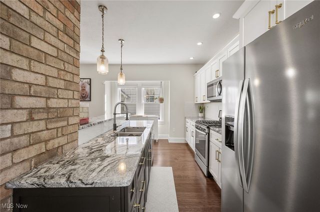 1458 Wyandotte Avenue, Lakewood, OH 44107