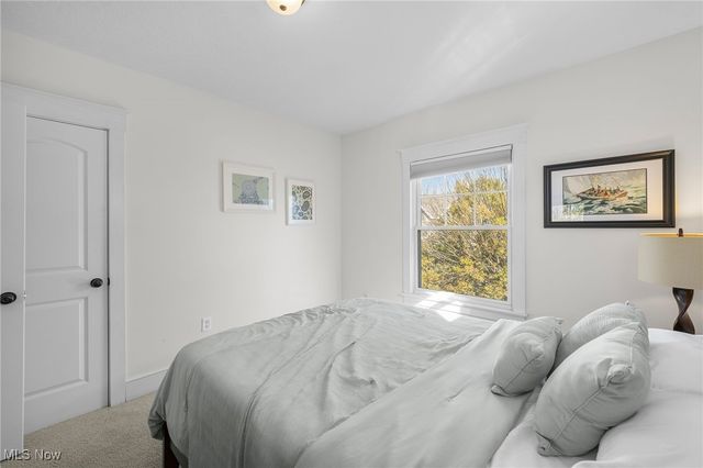 1458 Wyandotte Avenue, Lakewood, OH 44107