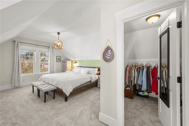 1458 Wyandotte Avenue, Lakewood, OH 44107