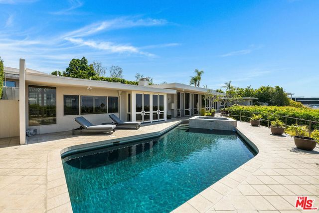 9656 Lawlen Way, Los Angeles, CA 90210