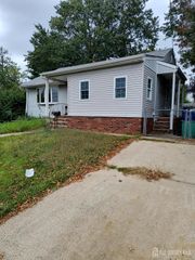 420 Avenel Street, Avenel, NJ 07001