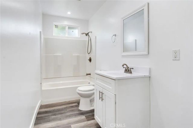 1143 E 106th Street, Los Angeles, CA 90002