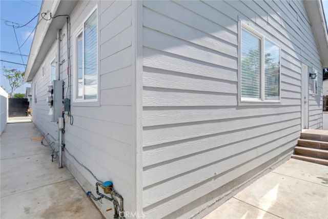 1143 E 106th Street, Los Angeles, CA 90002