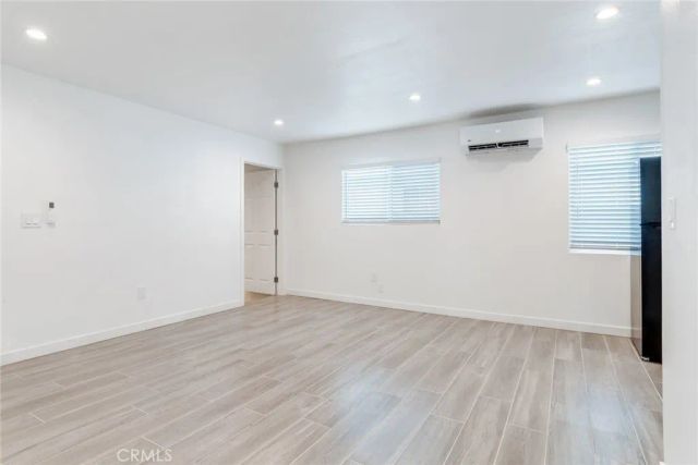 1143 E 106th Street, Los Angeles, CA 90002
