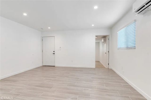 1143 E 106th Street, Los Angeles, CA 90002