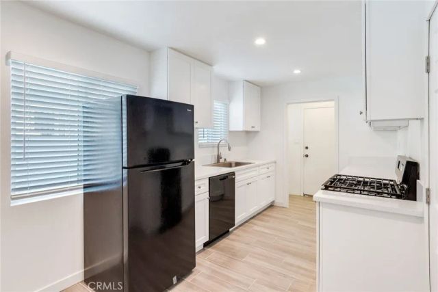 1143 E 106th Street, Los Angeles, CA 90002