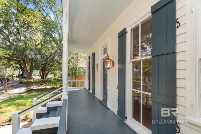 150 S Dearborn Street, Mobile, AL 36602