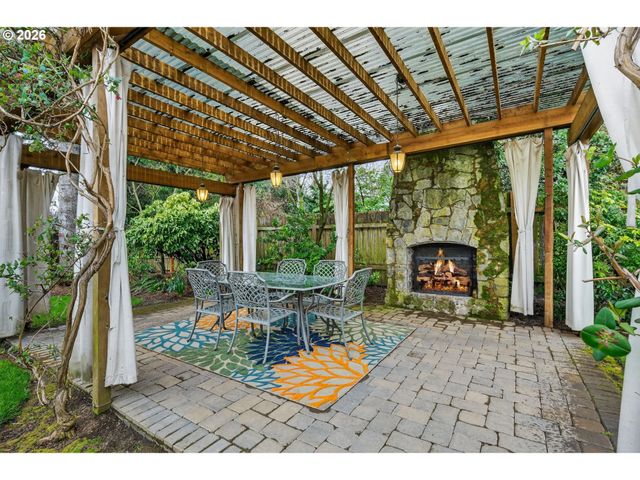 3030 Ne 26TH Ave, Portland, OR 97212